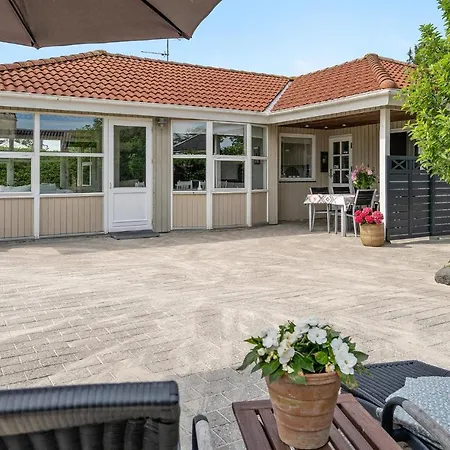 Nice Home In Otterup With Wifi Tatil Evi Otterup
